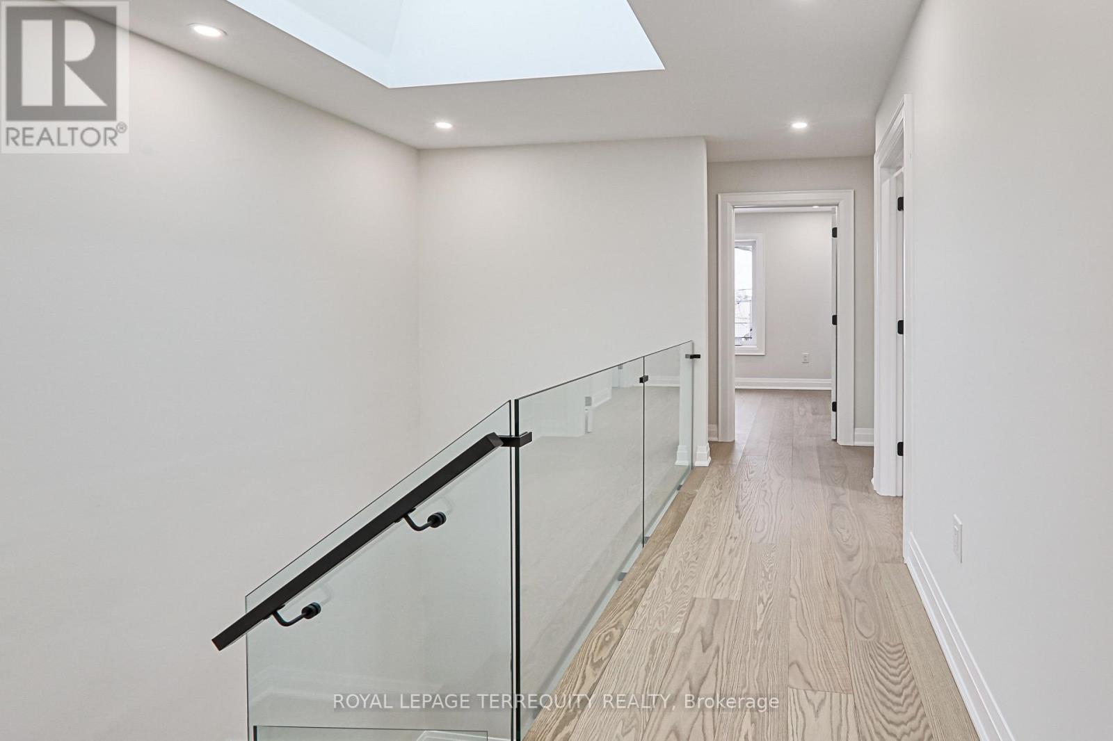 2 Cobalt Avenue, Toronto (Junction Area), Ontario  M6N 3G4 - Photo 16 - W11955940