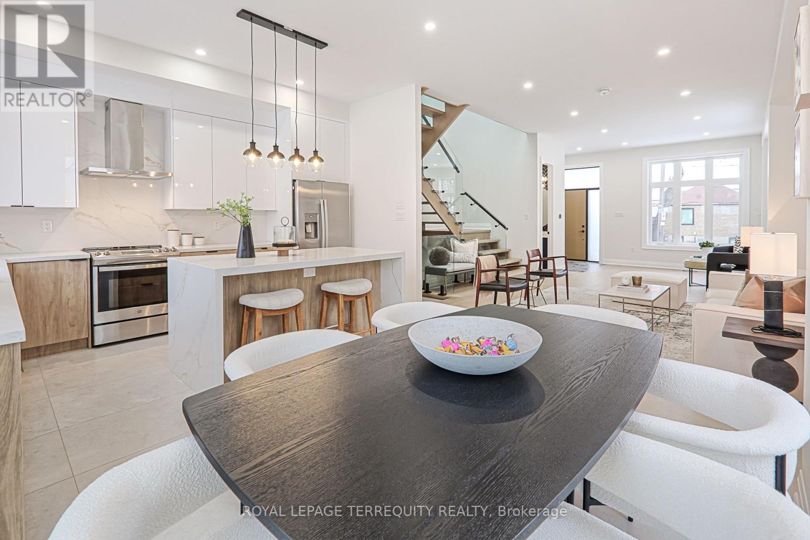 2 Cobalt Avenue, Toronto (Junction Area), Ontario  M6N 3G4 - Photo 17 - W11955940