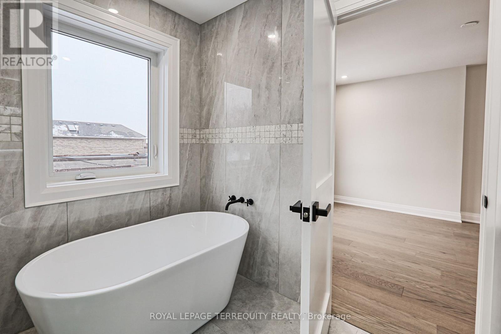 2 Cobalt Avenue, Toronto (Junction Area), Ontario  M6N 3G4 - Photo 24 - W11955940