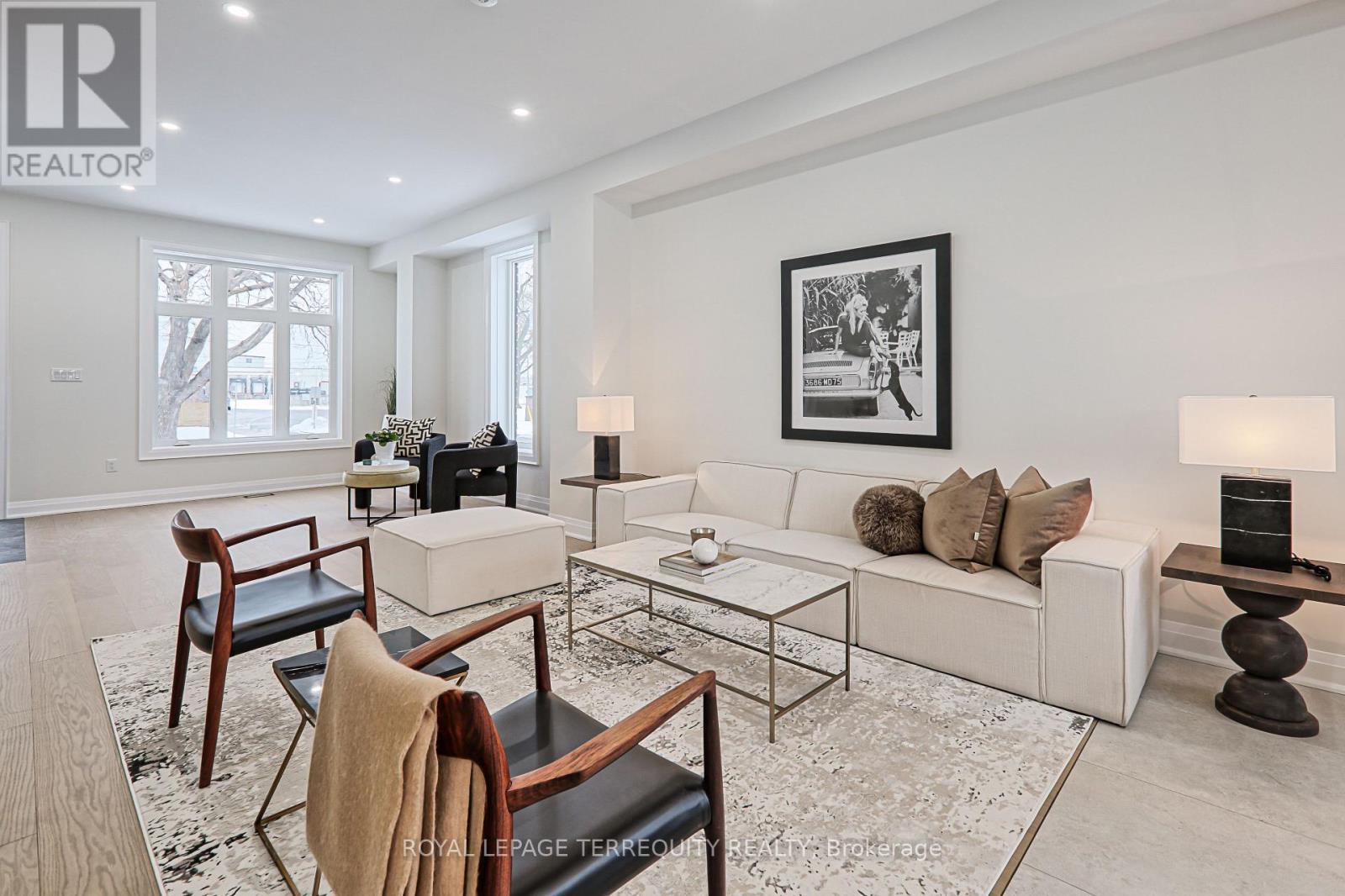 2 Cobalt Avenue, Toronto (Junction Area), Ontario  M6N 3G4 - Photo 9 - W11955940