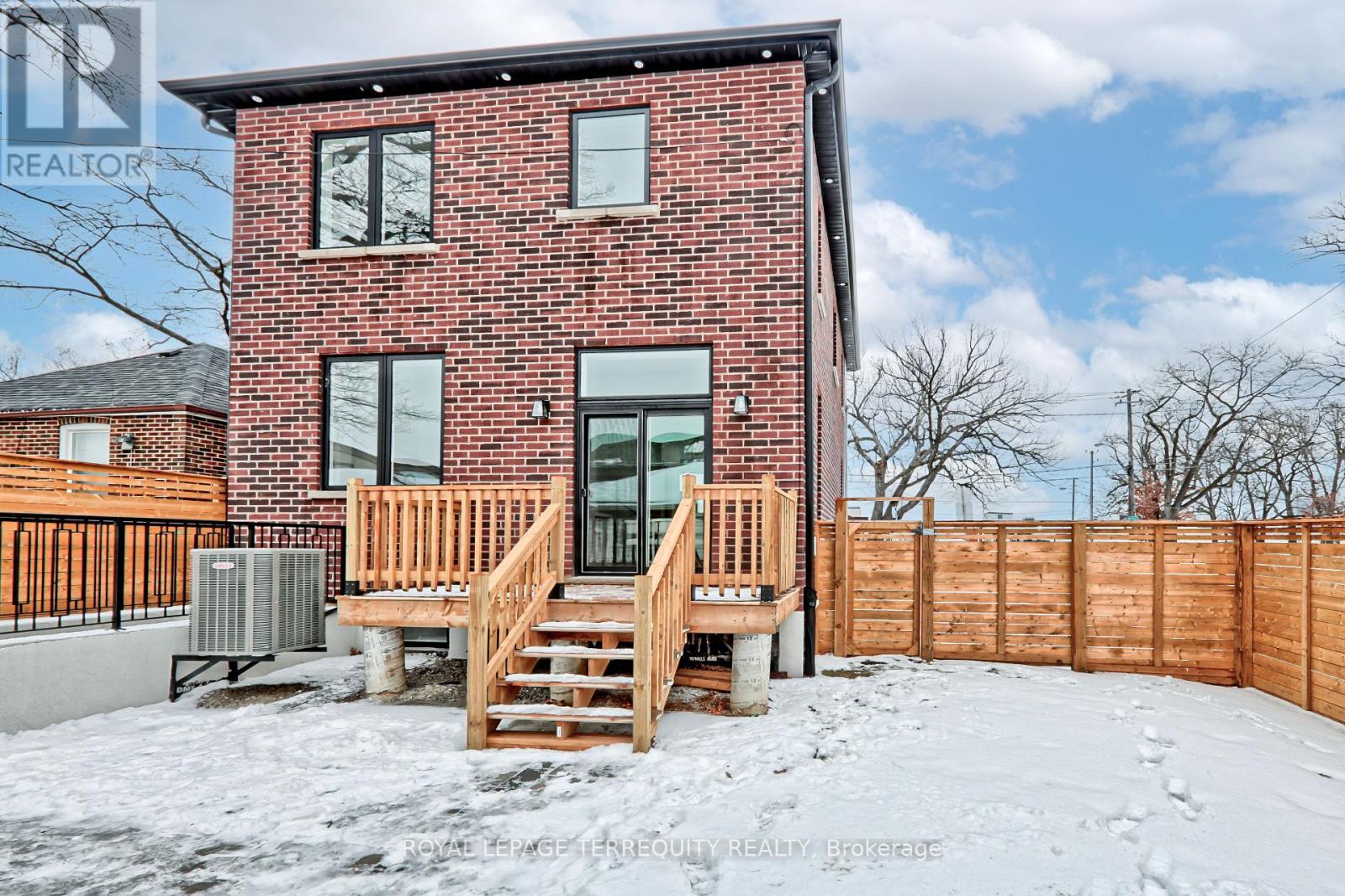 2 Cobalt Avenue, Toronto (Junction Area), Ontario  M6N 3G4 - Photo 35 - W11955940