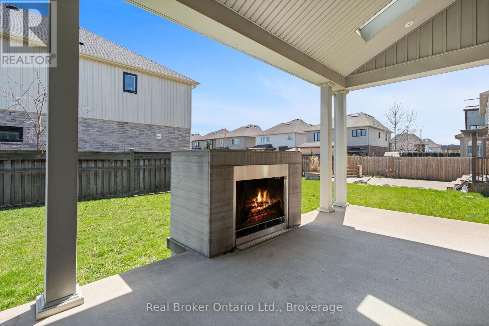 25 Venture Way, Thorold, Ontario  L2V 0G9 - Photo 17 - X12138116