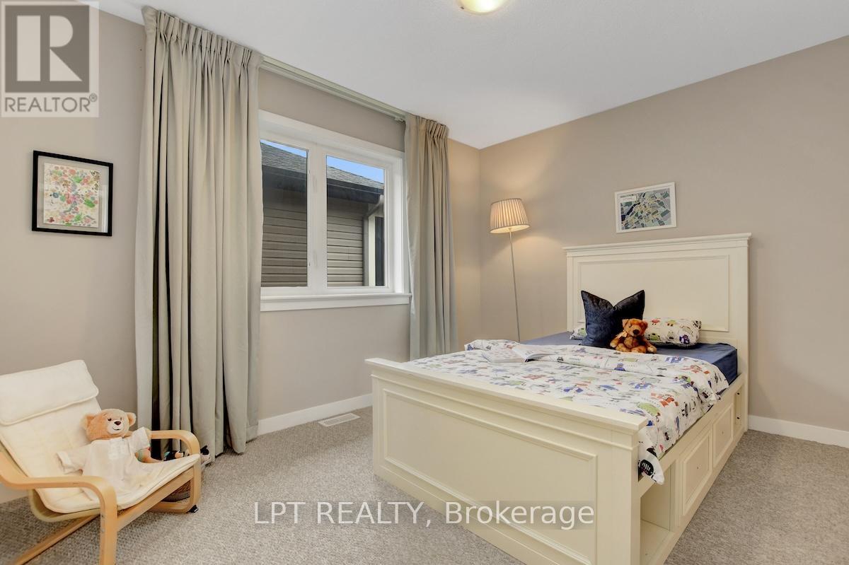 319 Oxer Place, Ottawa, Ontario  K2V 0C6 - Photo 27 - X12138078