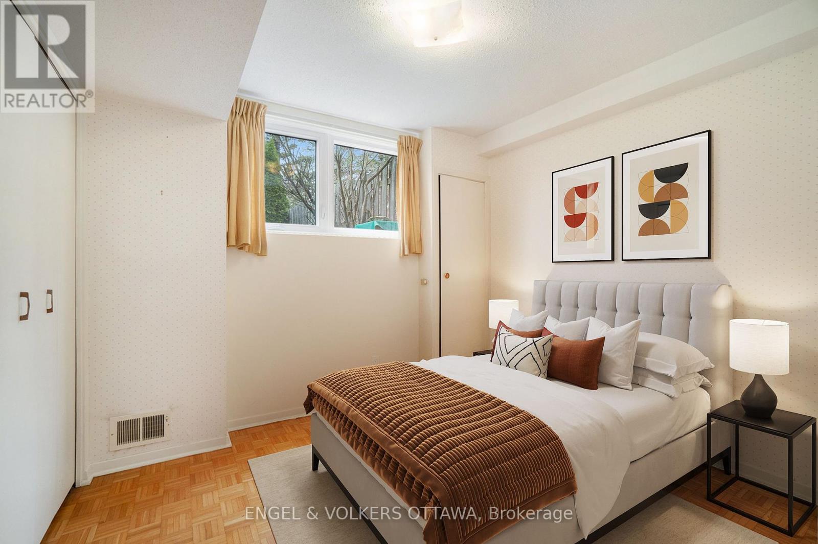 1805 Applegrove Court, Ottawa, Ontario  K1J 6S4 - Photo 27 - X12138146