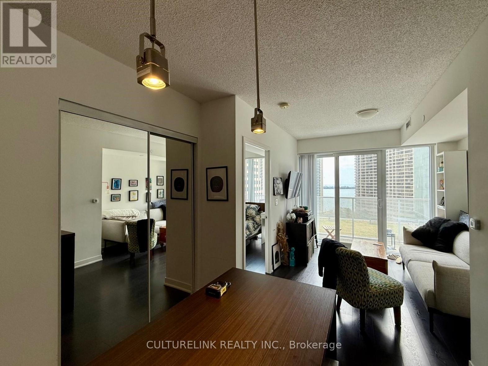 1508 - 88 Harbour Street, Toronto (Waterfront Communities), Ontario  M5J 0C3 - Photo 14 - C12116551