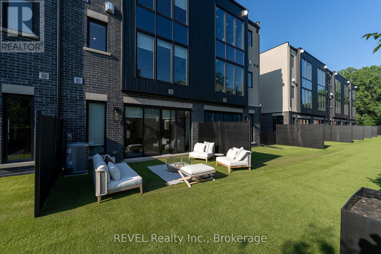 10 - 1397 York Road, Niagara-On-The-Lake, Ontario  L0S 1J1 - Photo 32 - X12138076