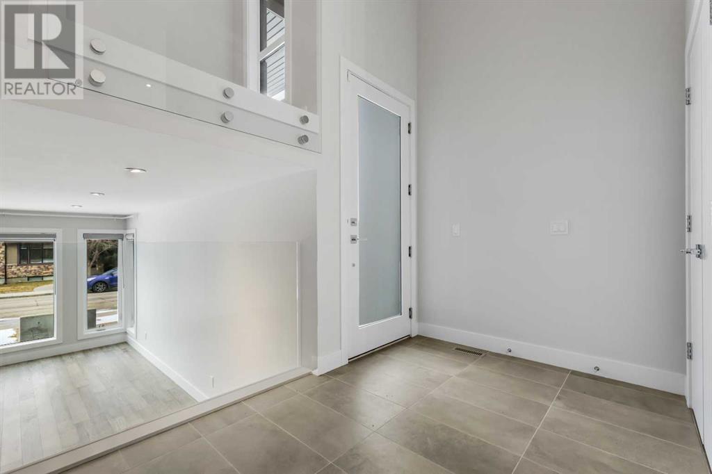 Property at 639 26 Avenue NW image 3