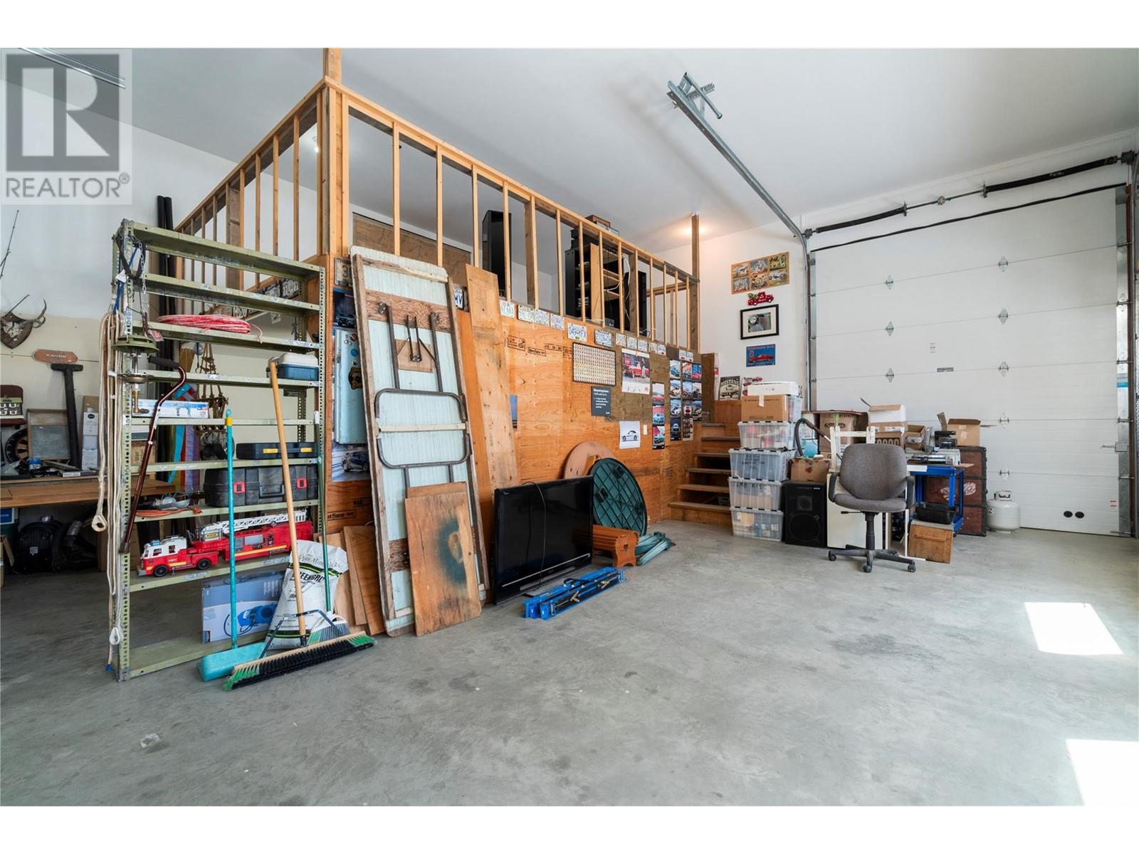 5261 Hlina Road, Celista, British Columbia  V0E 1M6 - Photo 46 - 10347251