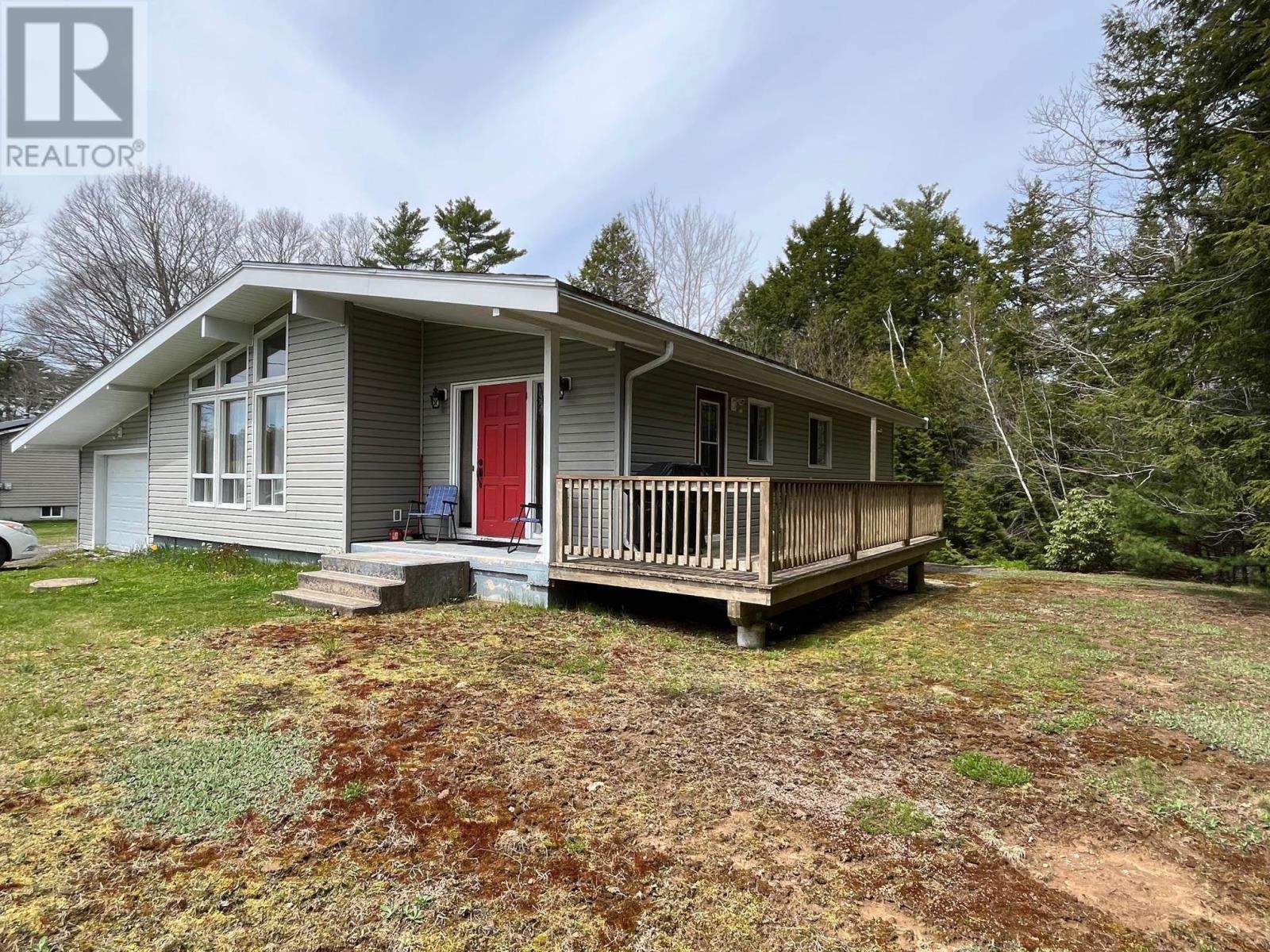 17 Brook Street, Dayspring, Nova Scotia  B4V 5S3 - Photo 3 - 202510071