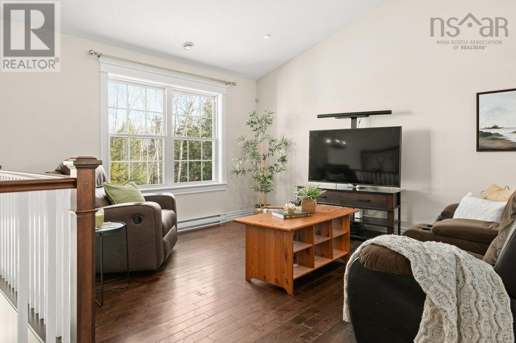 Property at 166 Sawgrass Drive image 4