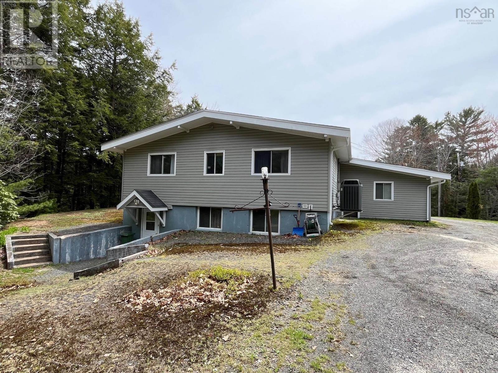 17 Brook Street, Dayspring, Nova Scotia  B4V 5S3 - Photo 5 - 202510071