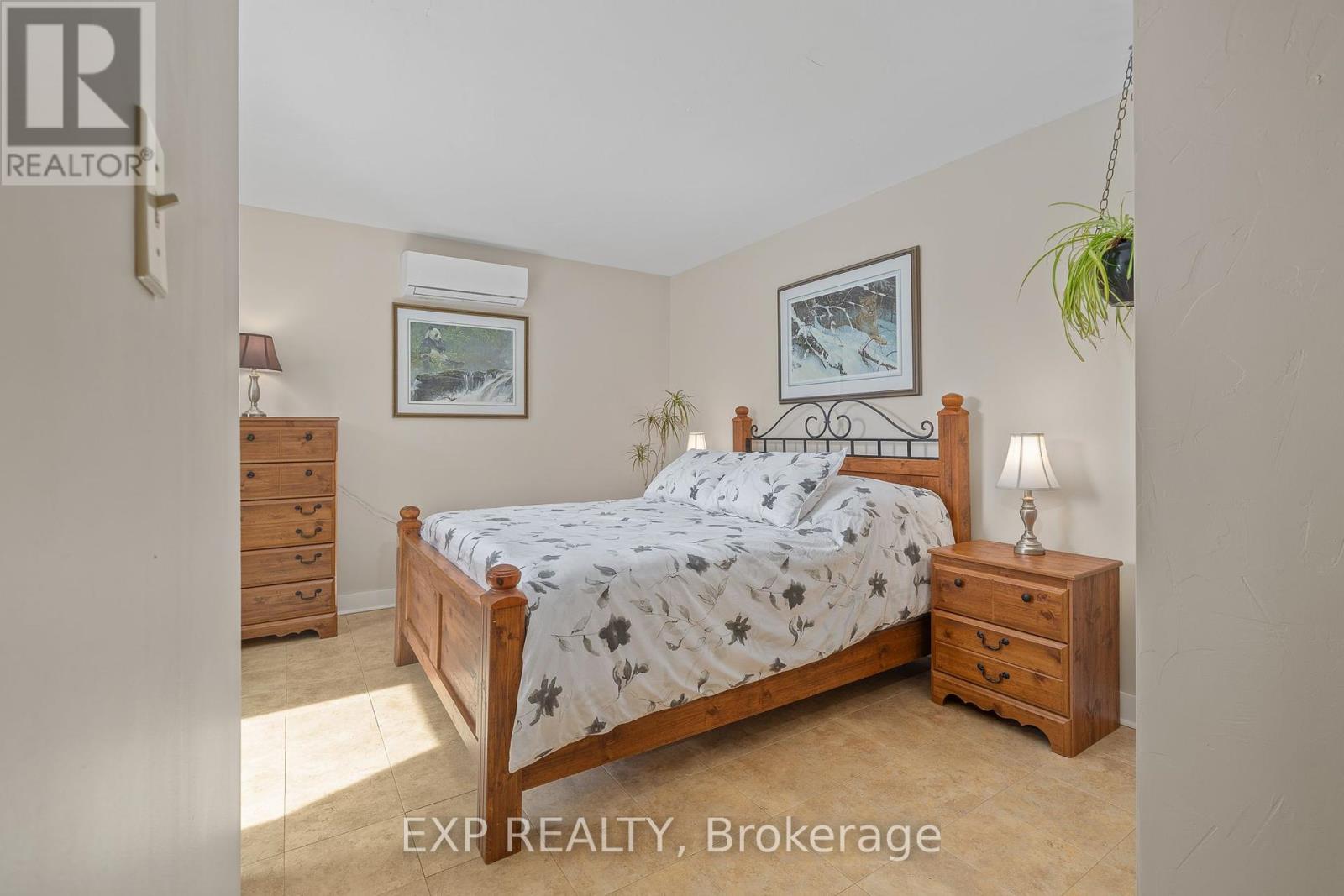 17682 Loyalist Parkway, Prince Edward County, Ontario  K0K 3L0 - Photo 20 - X12138181