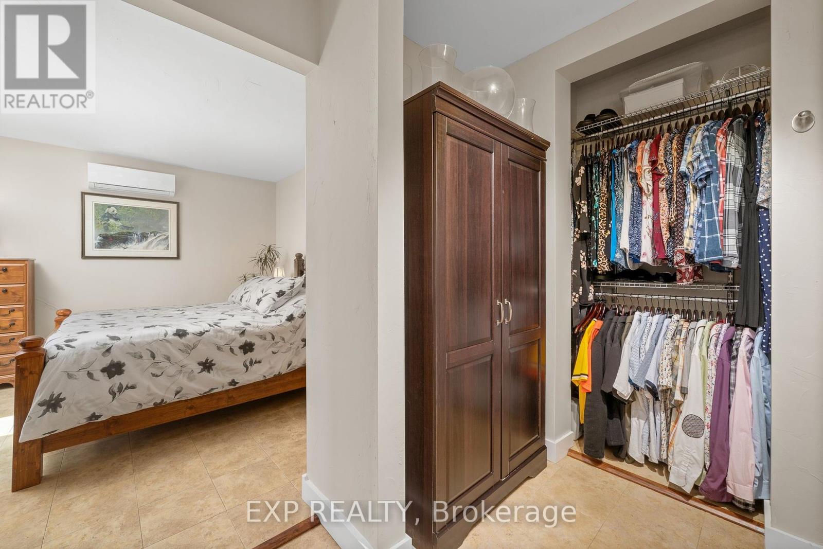 17682 Loyalist Parkway, Prince Edward County, Ontario  K0K 3L0 - Photo 22 - X12138181