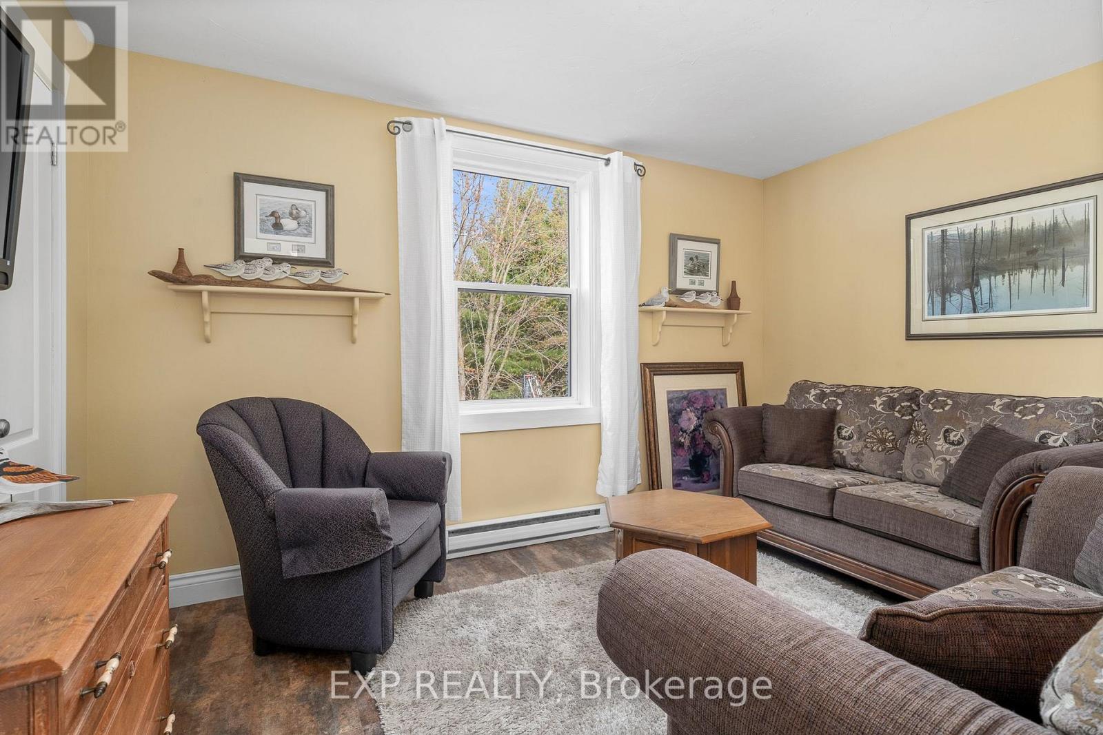 17682 Loyalist Parkway, Prince Edward County, Ontario  K0K 3L0 - Photo 31 - X12138181