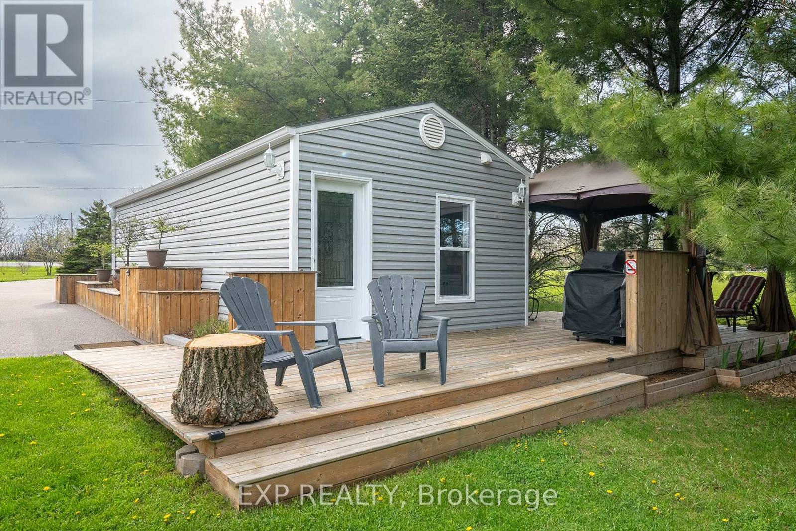 17682 Loyalist Parkway, Prince Edward County, Ontario  K0K 3L0 - Photo 43 - X12138181