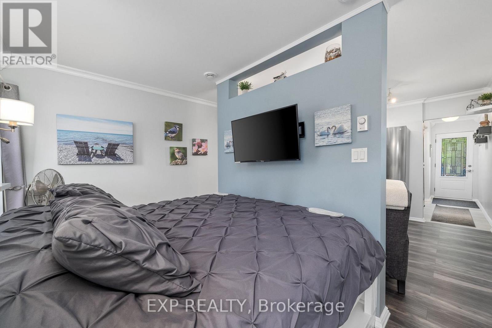 17682 Loyalist Parkway, Prince Edward County, Ontario  K0K 3L0 - Photo 50 - X12138181