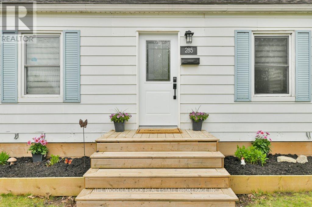 Property at 285 KENT STREET image 2
