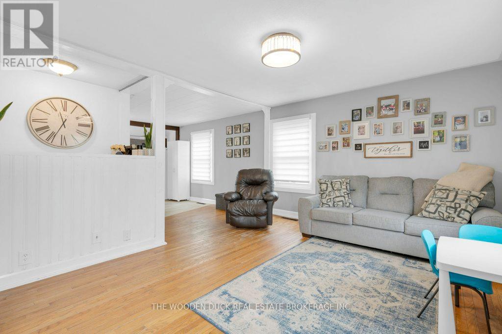 Property at 285 KENT STREET image 5