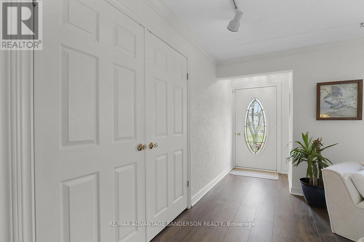 1313 Byron Baseline Road W, London South, Ontario  N6K 2E4 - Photo 13 - X12138200