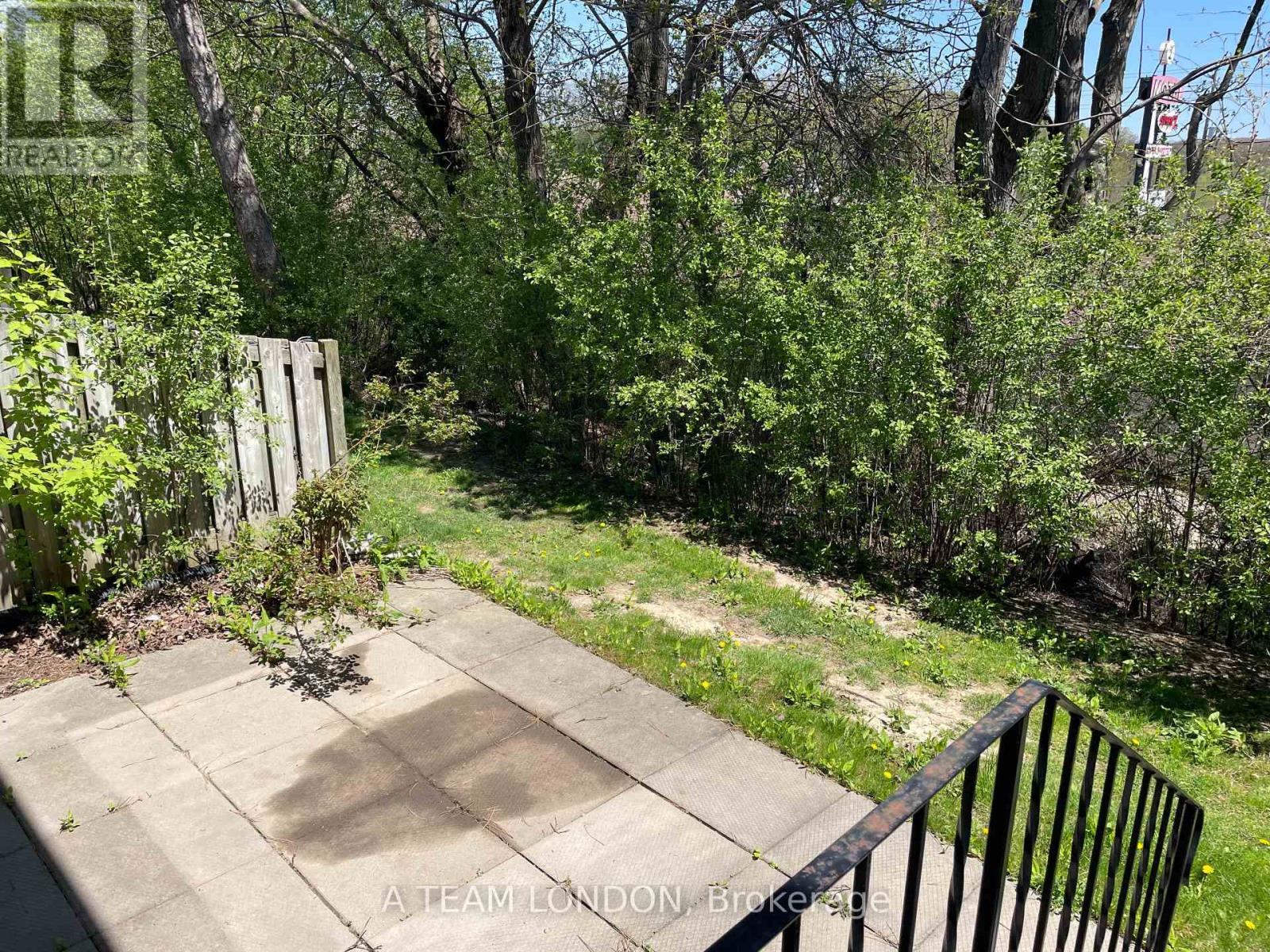 36 - 355 Sandringham Crescent, London South, Ontario  N6C 5K3 - Photo 27 - X12138288