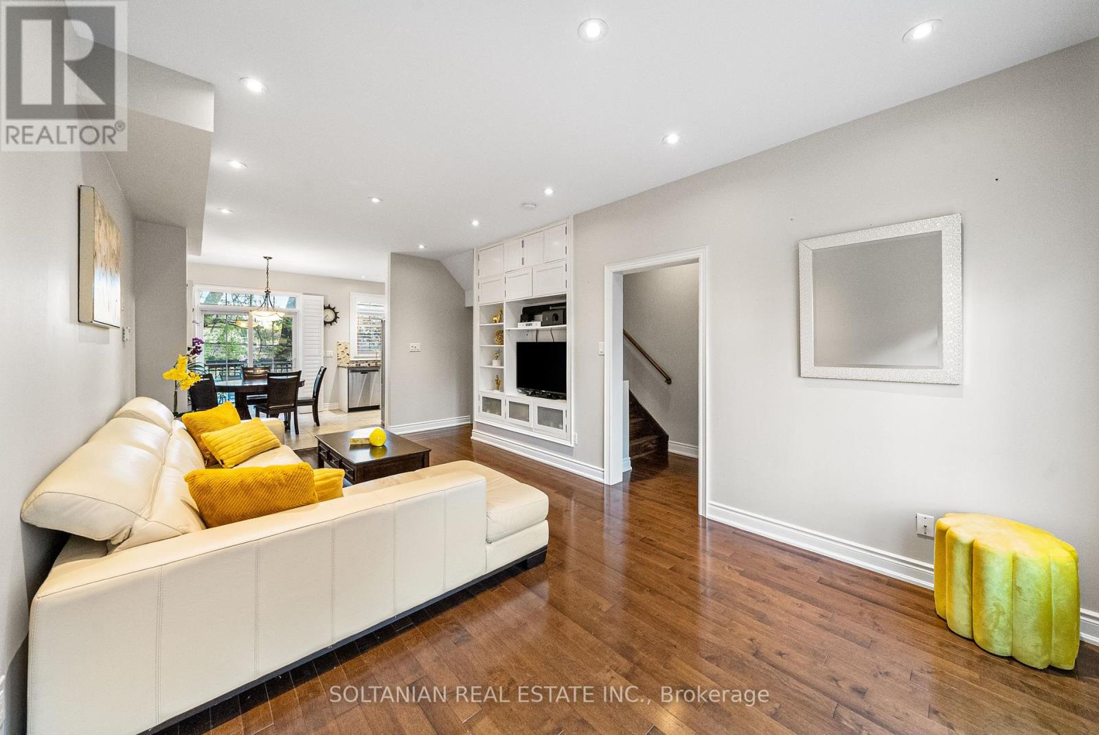 Property at 11 SLINGSBY LANE image 3
