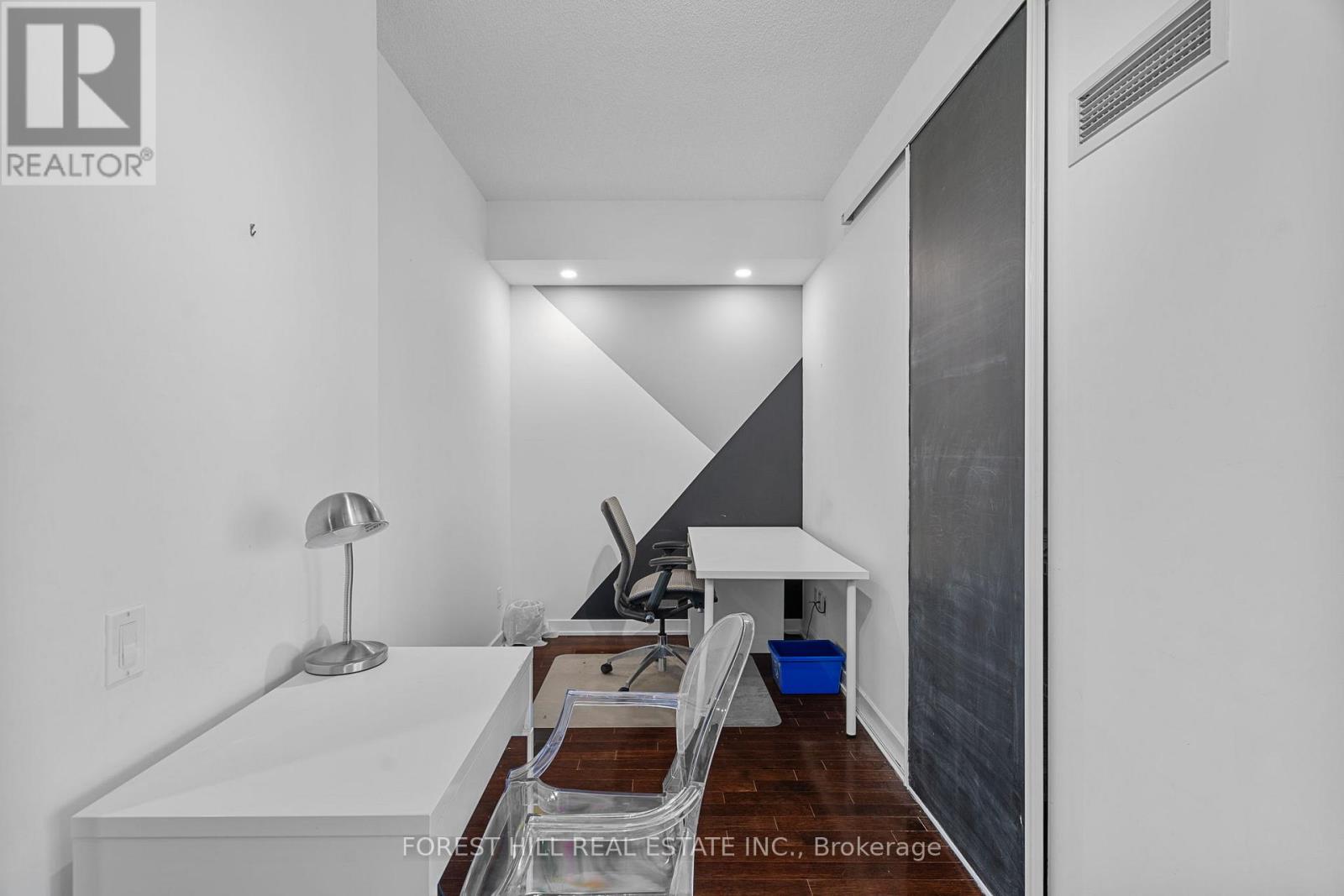 1101 - 33 Charles Street, Toronto, Ontario  M4Y 1R9 - Photo 11 - C12137996