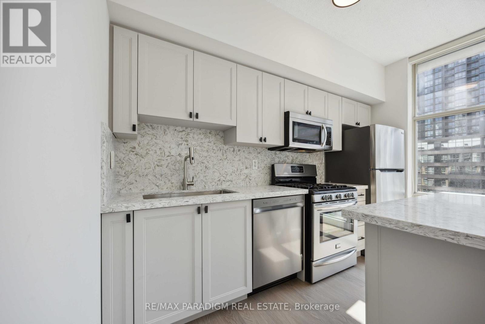 611 - 9 Spadina Avenue, Toronto, Ontario  M5V 3M5 - Photo 11 - C12138064