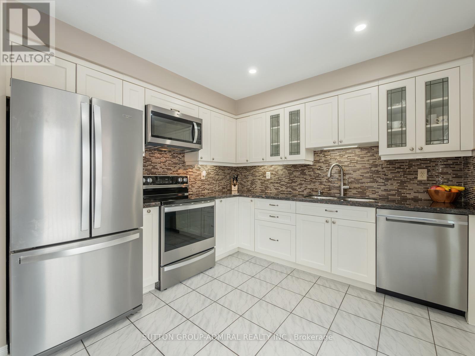 2 Marathon Avenue, Vaughan, Ontario  L4K 5H1 - Photo 9 - N12137901
