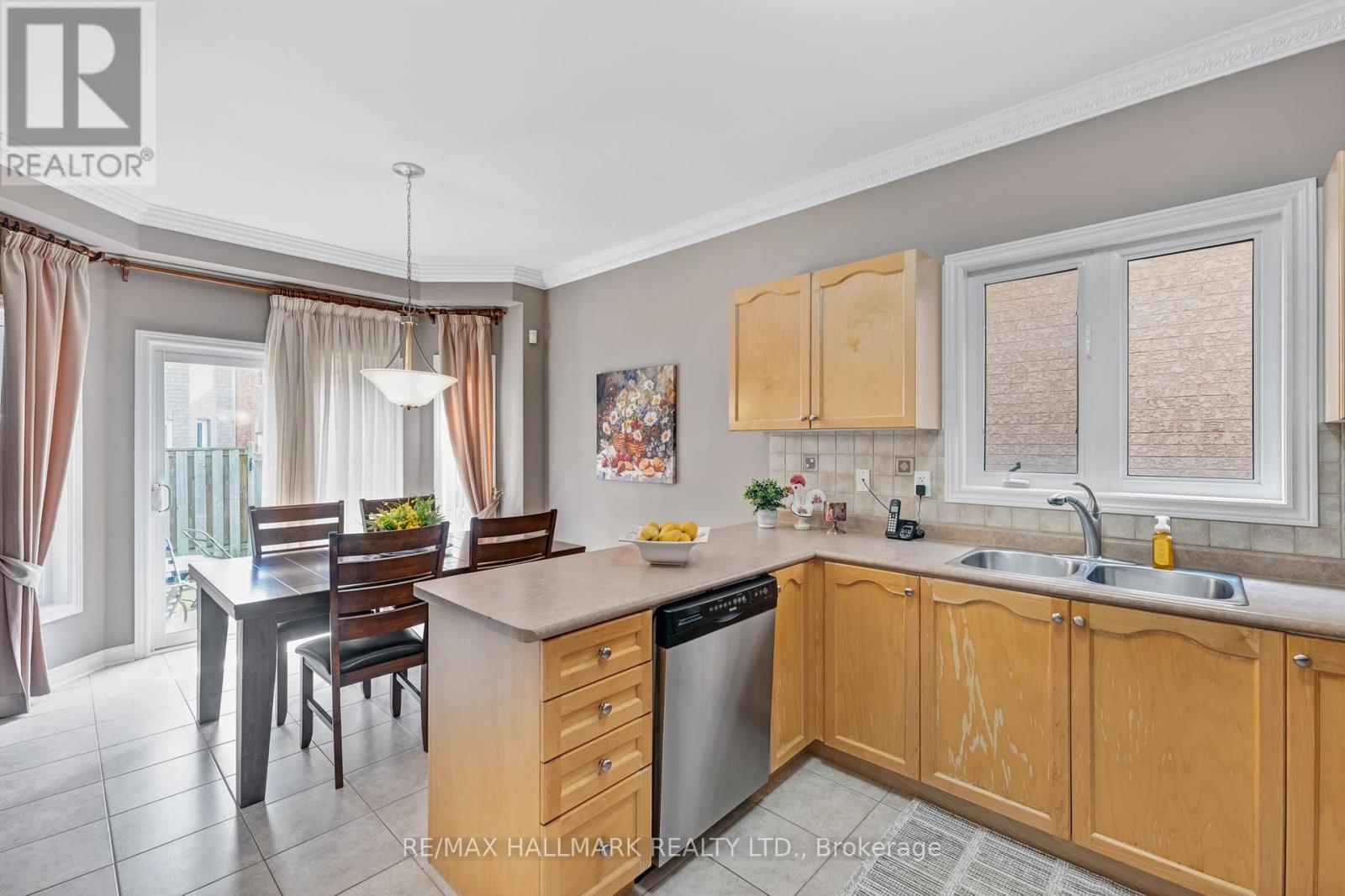 91 Capera Drive, Vaughan, Ontario  L4H 3K3 - Photo 18 - N12137985