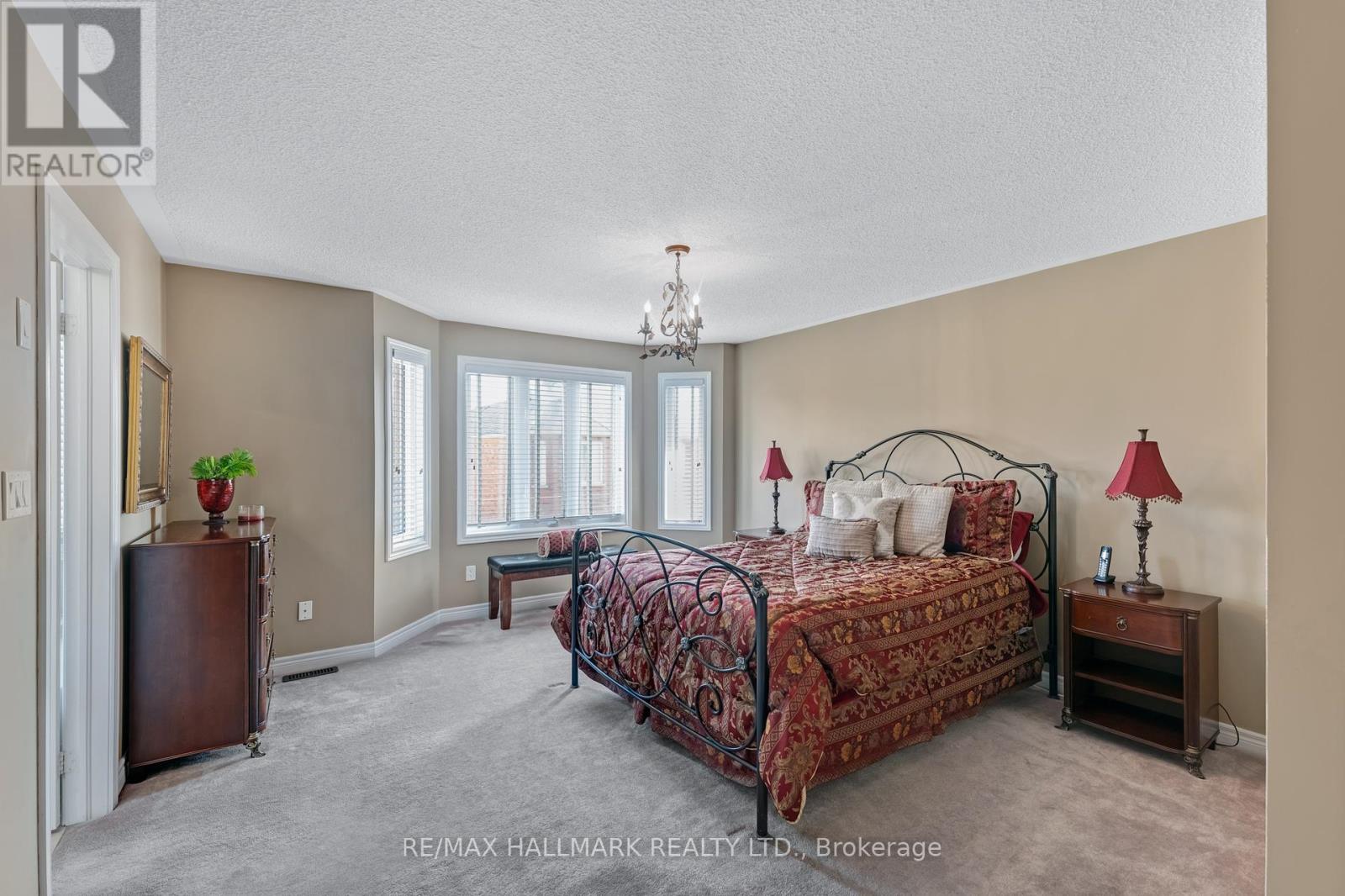 91 Capera Drive, Vaughan, Ontario  L4H 3K3 - Photo 24 - N12137985
