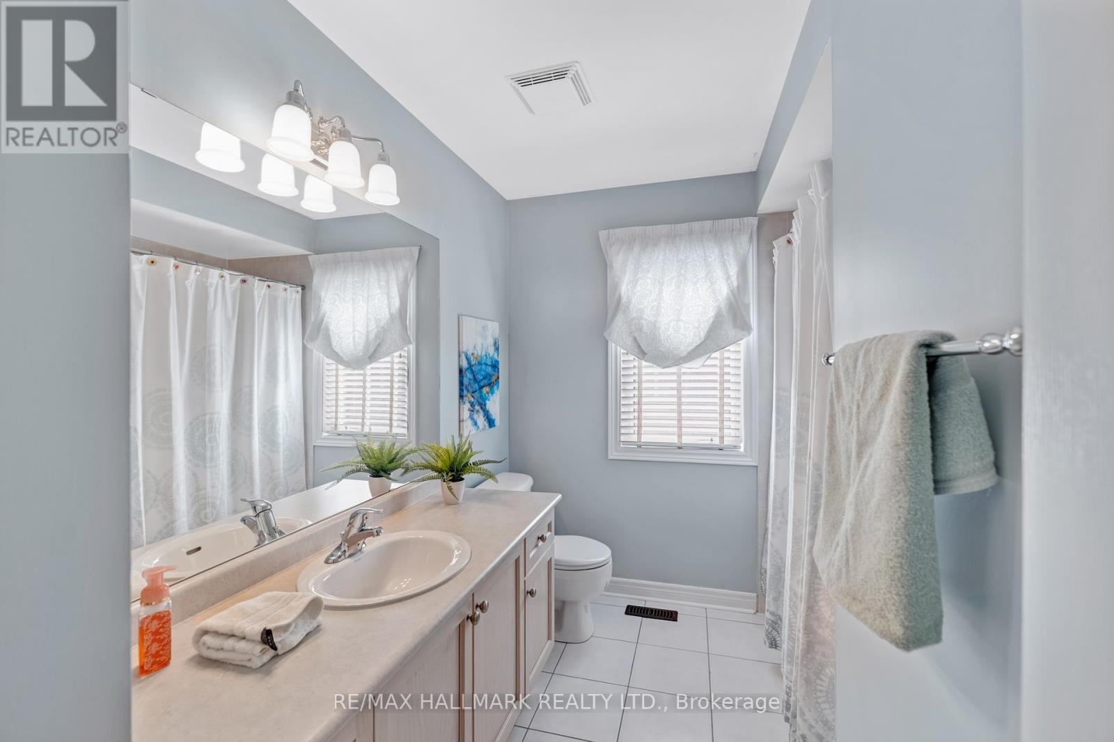 91 Capera Drive, Vaughan, Ontario  L4H 3K3 - Photo 36 - N12137985