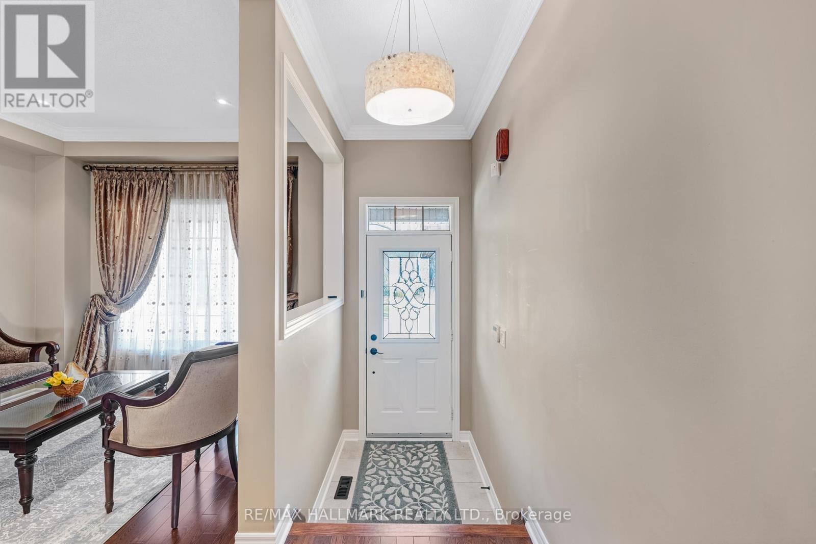 91 Capera Drive, Vaughan, Ontario  L4H 3K3 - Photo 4 - N12137985