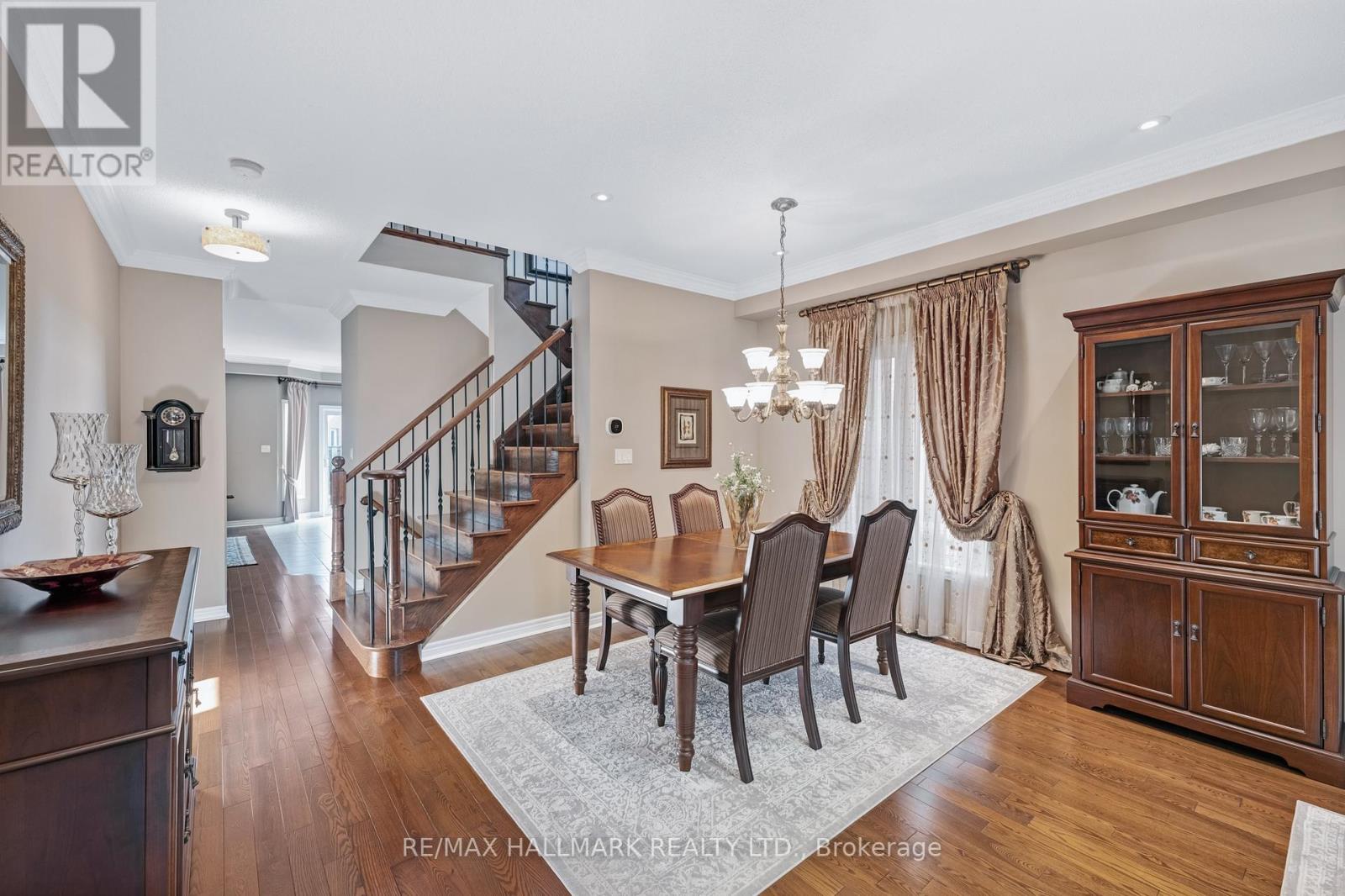 91 Capera Drive, Vaughan, Ontario  L4H 3K3 - Photo 5 - N12137985