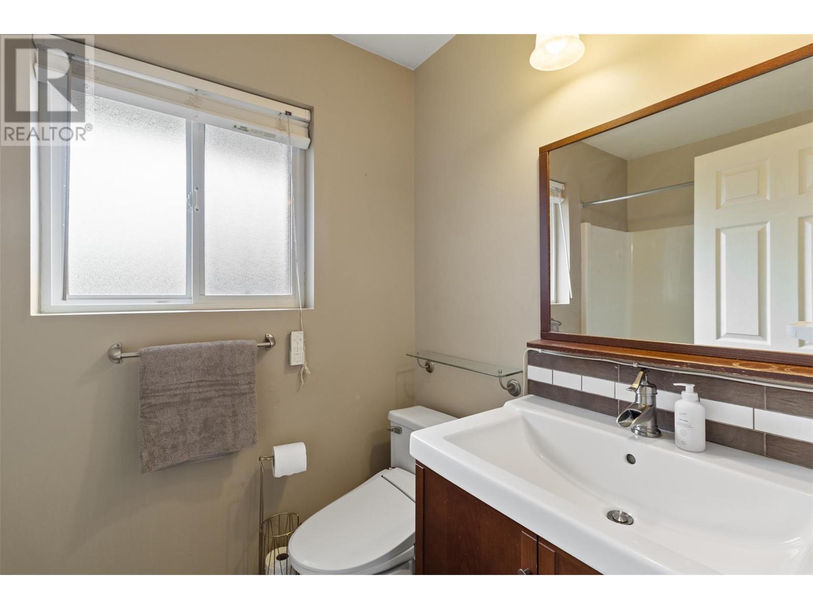 837 Dunrobin Drive, Kamloops, British Columbia  V1S 1V6 - Photo 24 - 10347206