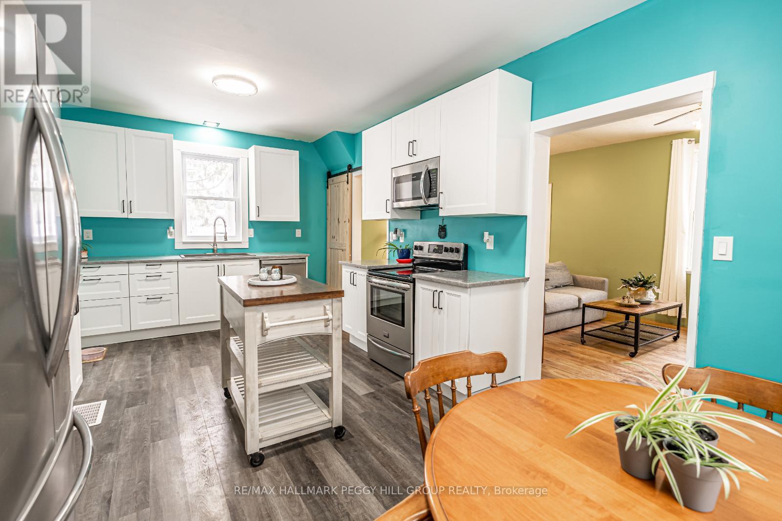 89 Mckenzie Street, Orillia, Ontario  L3V 6A6 - Photo 4 - S12138007