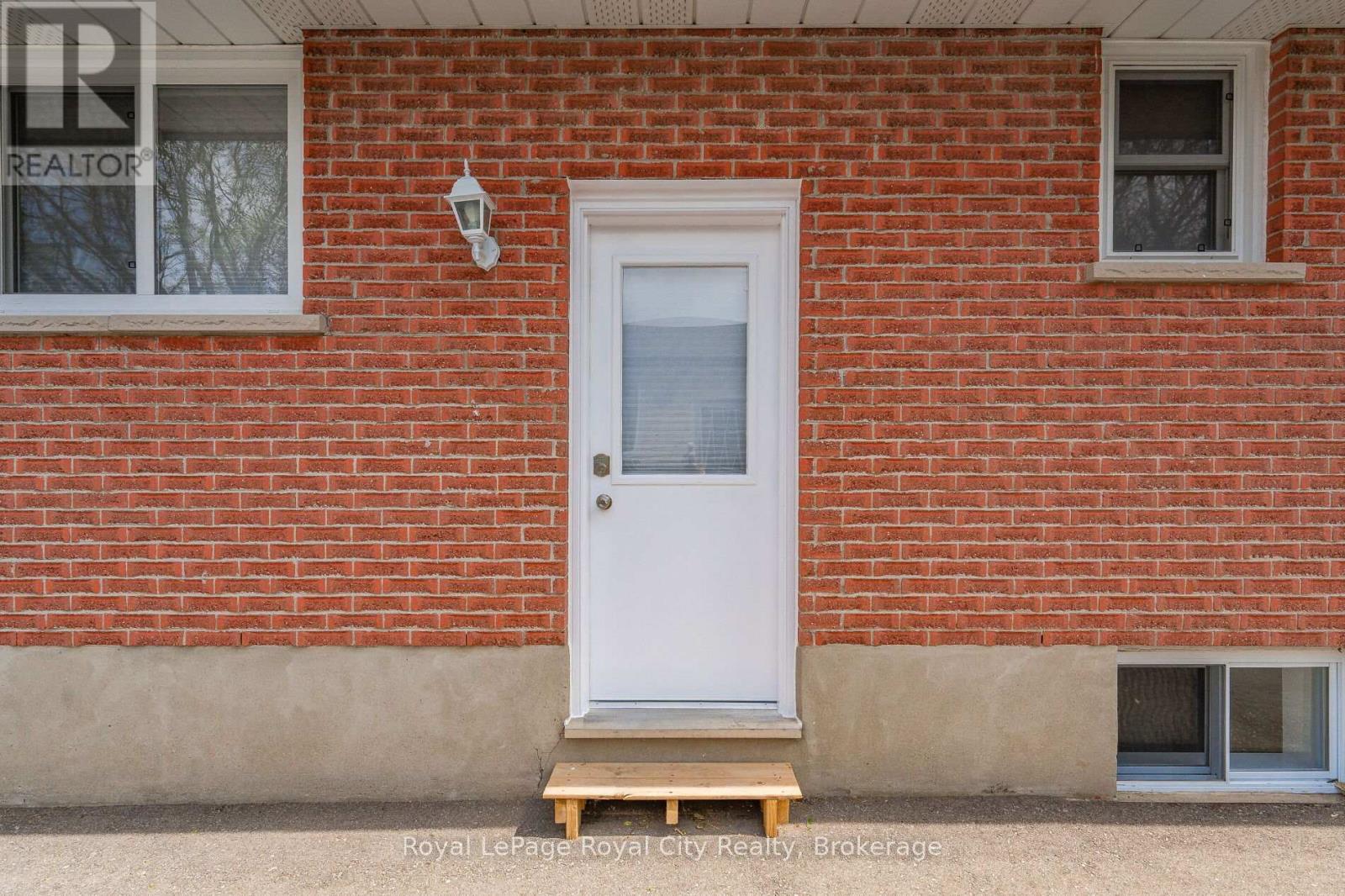 161 Hadati Road, Guelph, Ontario  N1E 6N3 - Photo 3 - X12138202