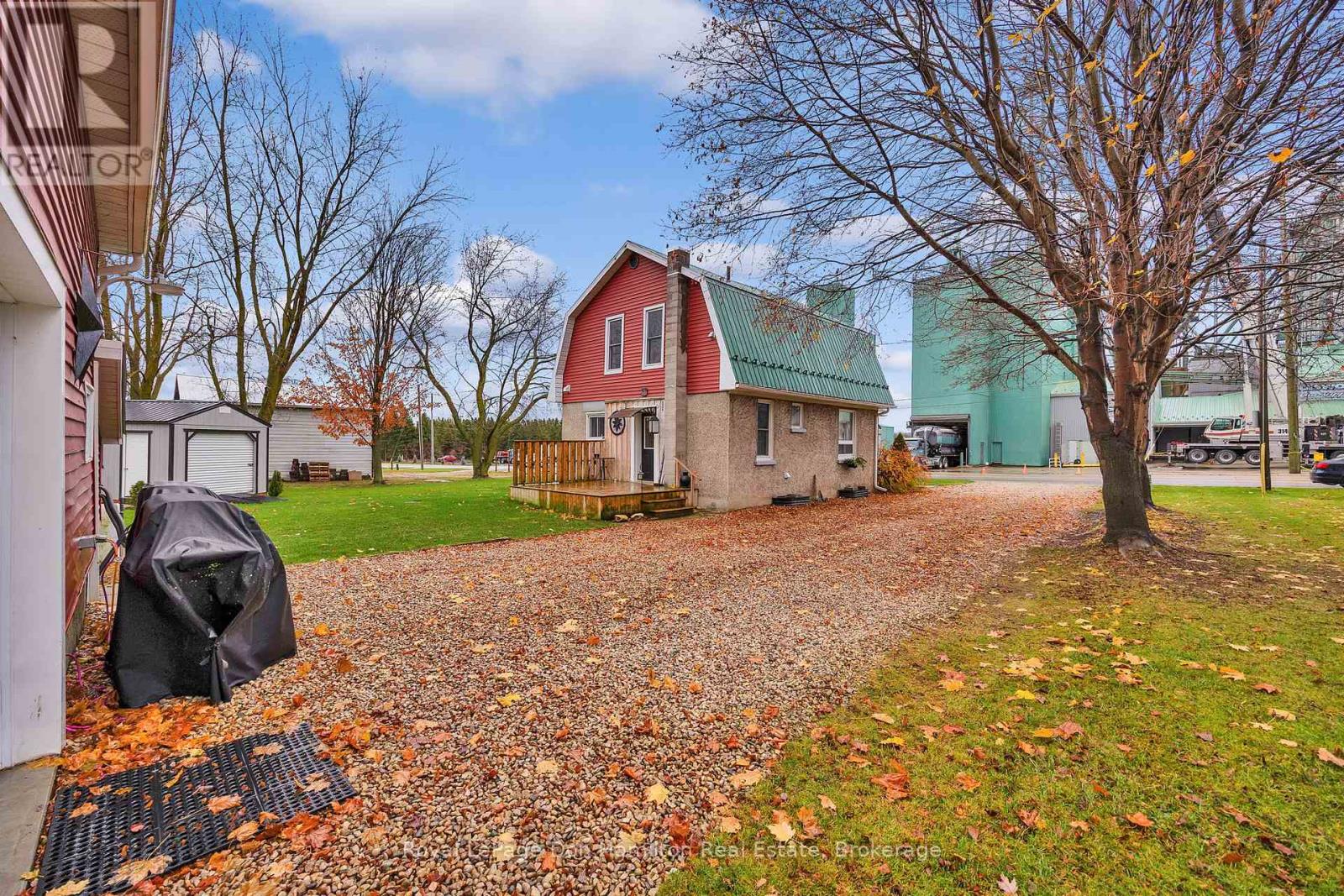 7078 86 Line, North Perth, Ontario  N4W 3G6 - Photo 24 - X12138216