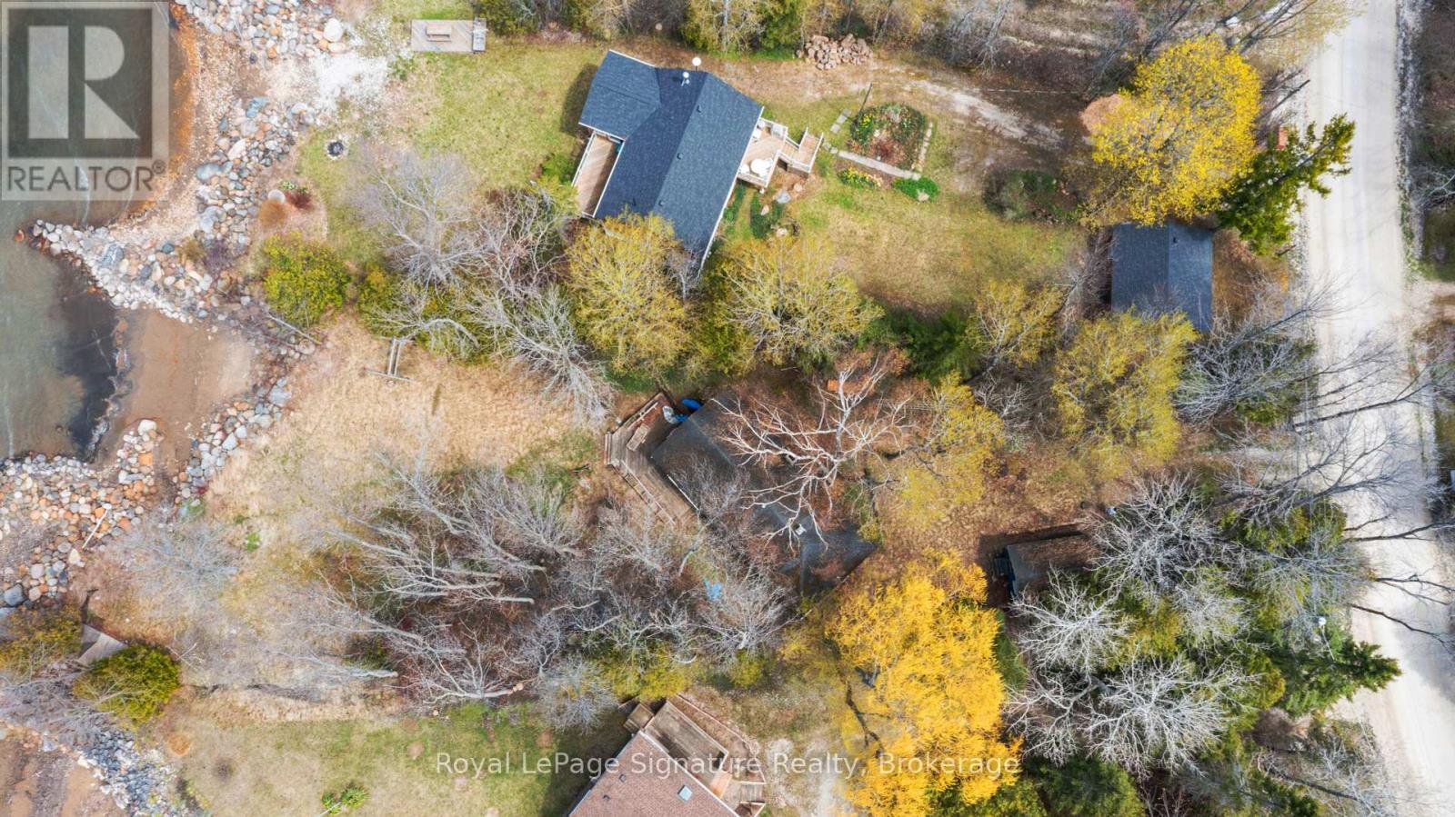 129 Sunset Boulevard, Blue Mountains, Ontario  N0H 2P0 - Photo 10 - X12138220