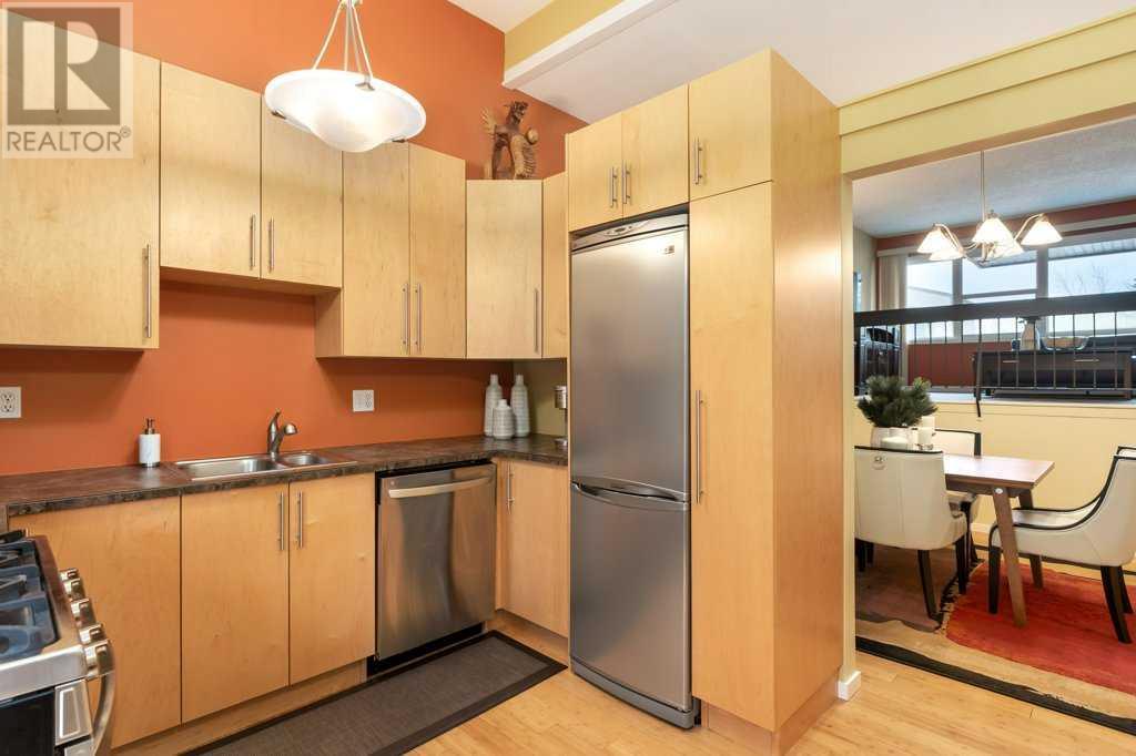 Property at 322 Brae Glen Road SW image 3