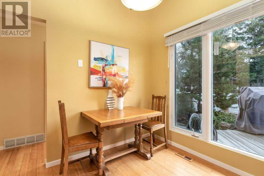 Property at 322 Brae Glen Road SW image 4
