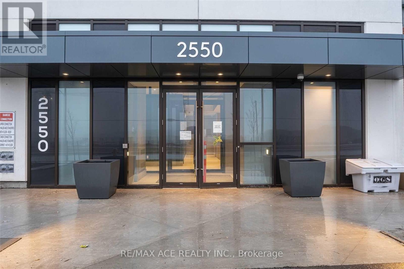 Property at 1402 - 2550 SIMCOE STREET N image 3