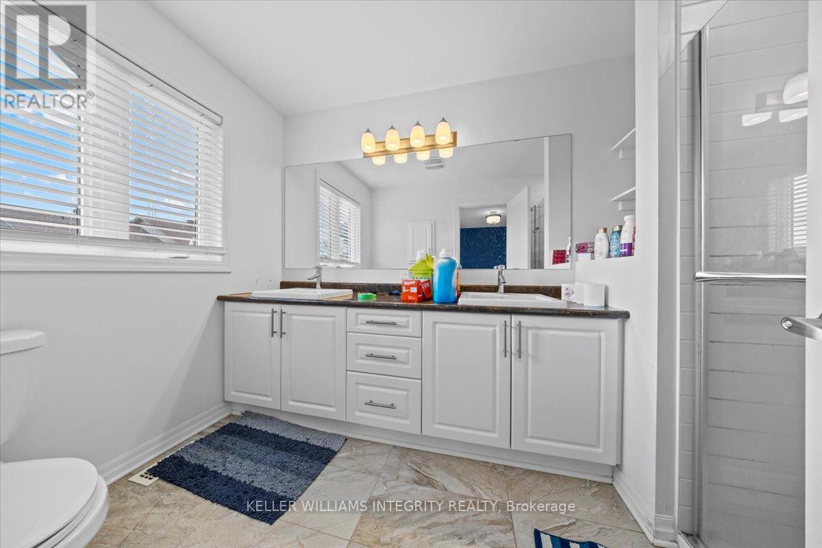 193 Overberg Way, Ottawa, Ontario  K2S 0V7 - Photo 15 - X12138297