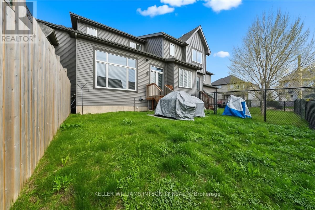 193 Overberg Way, Ottawa, Ontario  K2S 0V7 - Photo 17 - X12138297