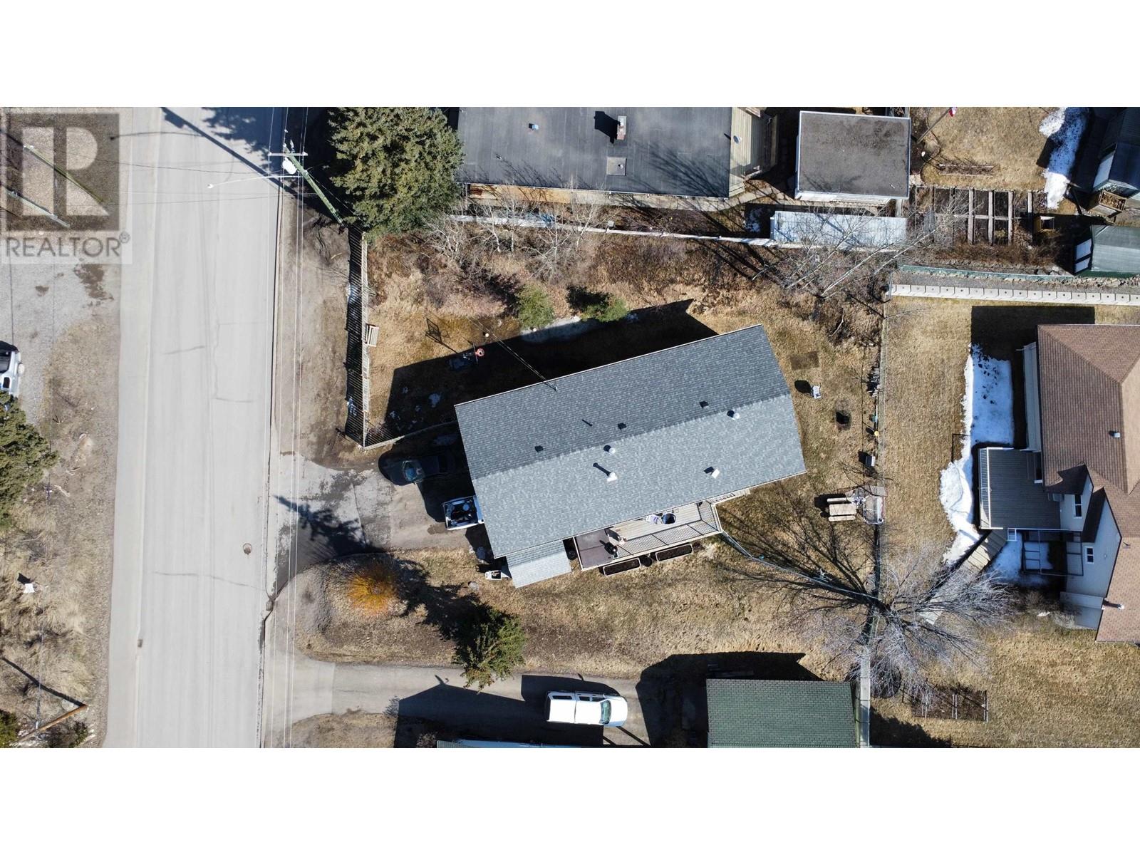 110 5th Avenue, Burns Lake, British Columbia  V0J 1E0 - Photo 12 - R3000903