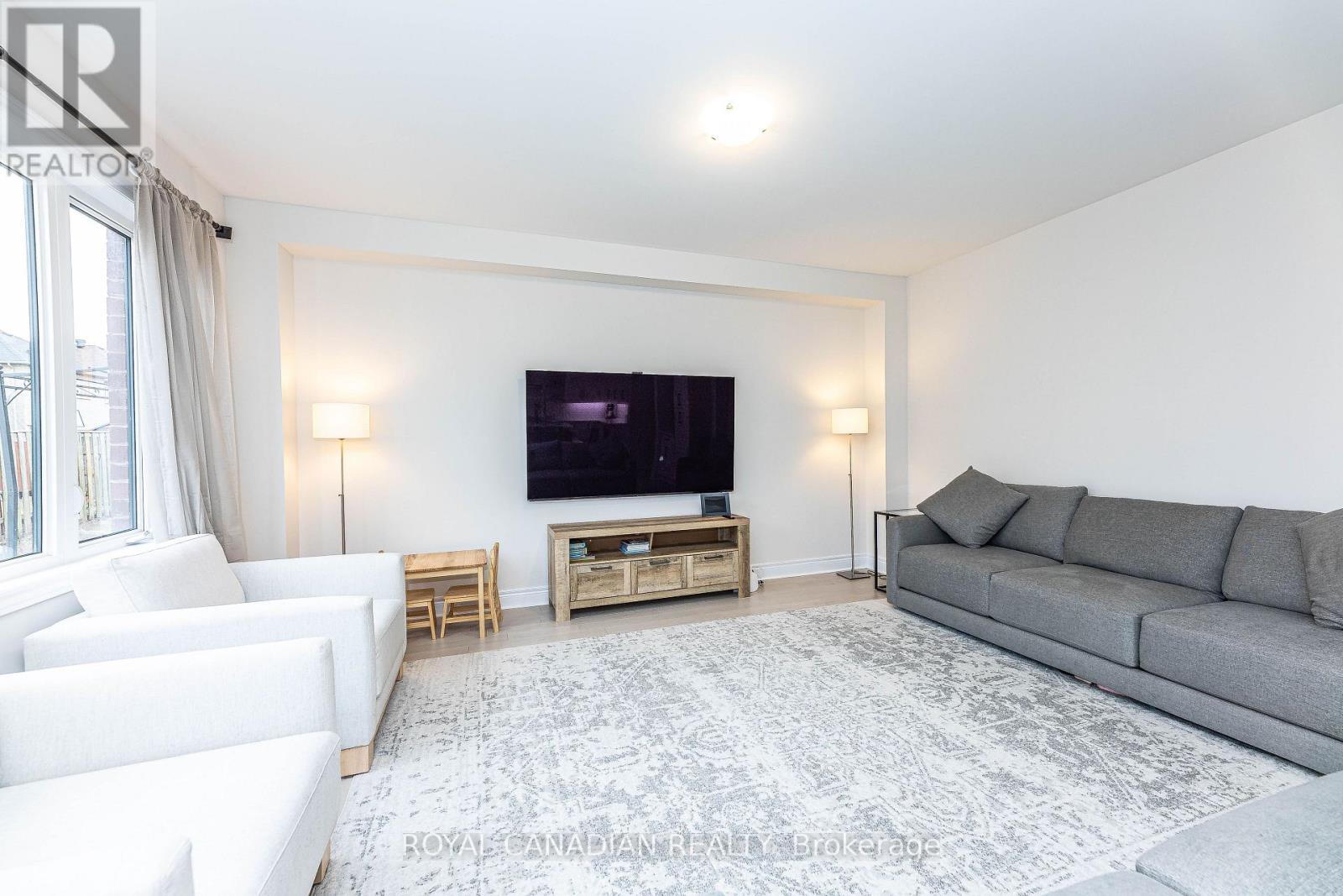 111 Jinnah Avenue, Markham (Middlefield), Ontario  L3S 0G4 - Photo 16 - N12138140