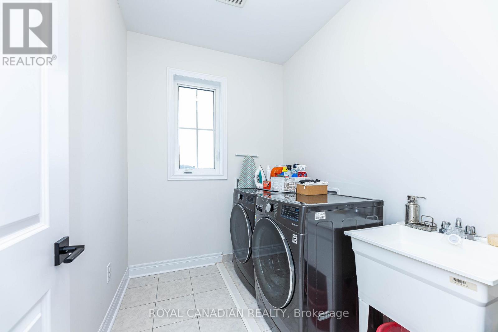 111 Jinnah Avenue, Markham (Middlefield), Ontario  L3S 0G4 - Photo 26 - N12138140