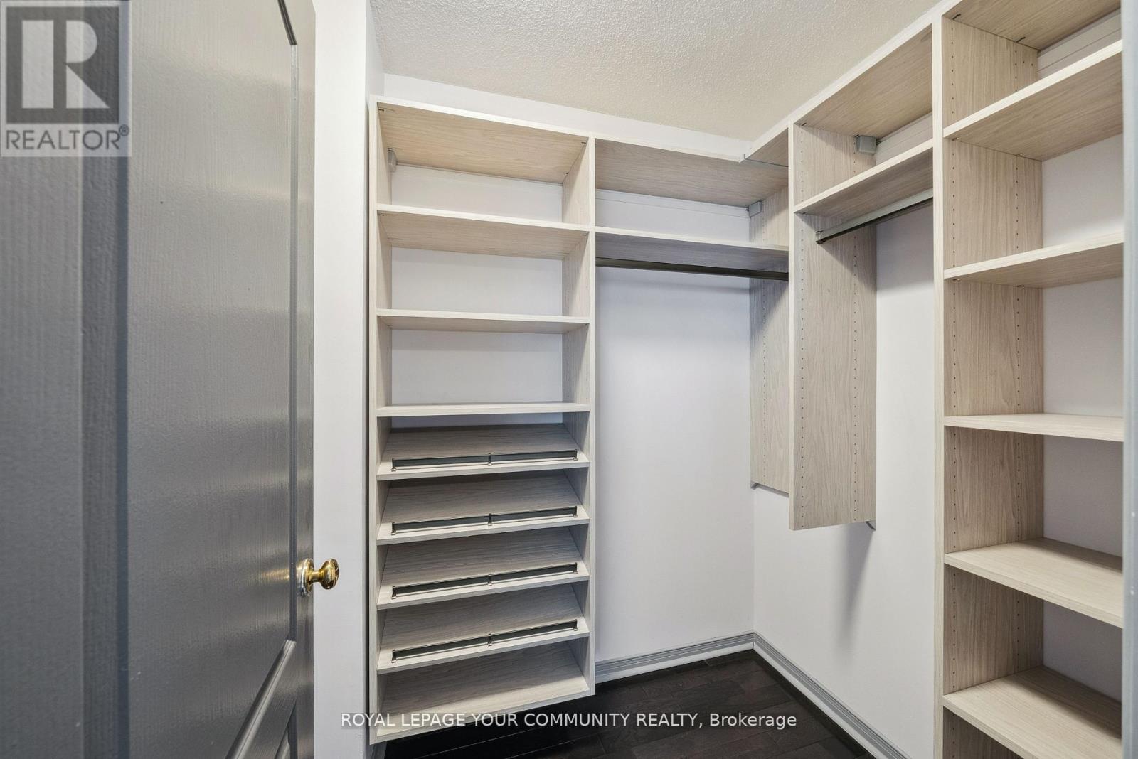105 Redondo Drive, Vaughan (Beverley Glen), Ontario  L4J 7S6 - Photo 18 - N12138142