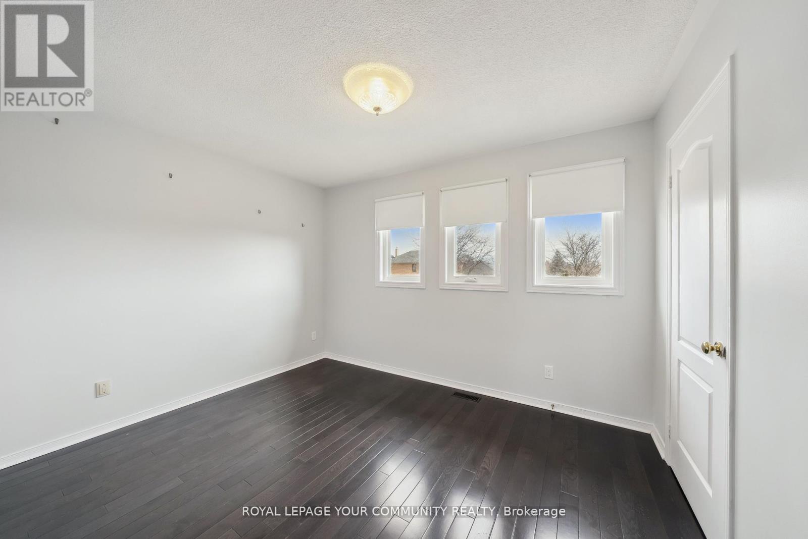 105 Redondo Drive, Vaughan (Beverley Glen), Ontario  L4J 7S6 - Photo 25 - N12138142