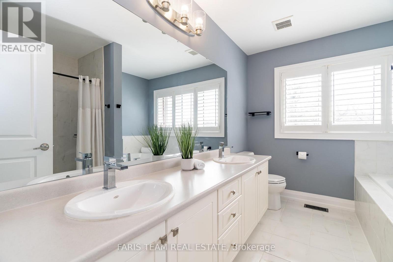 37 Muirfield Drive, Barrie, Ontario  L4N 6J9 - Photo 15 - S12138087
