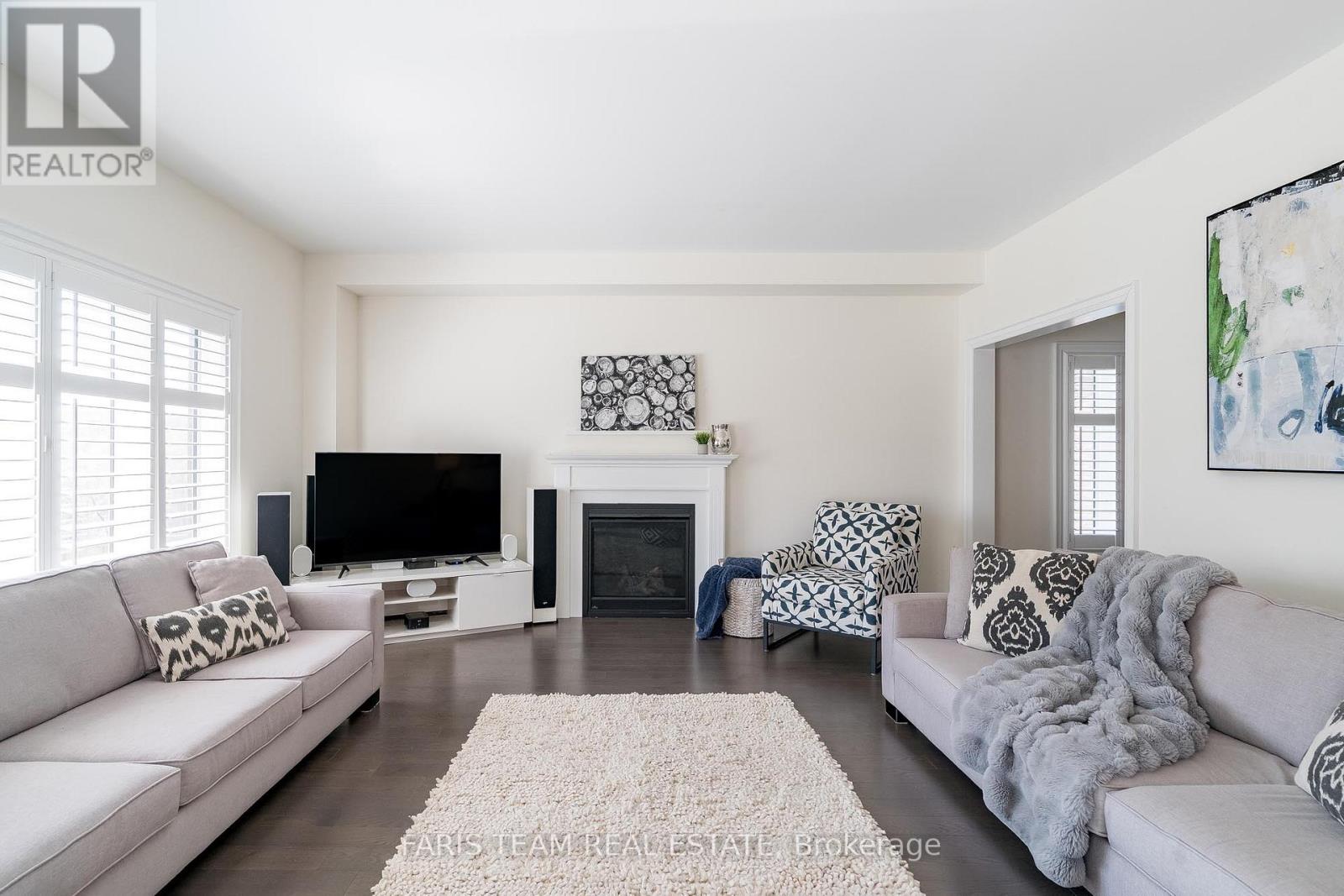 37 Muirfield Drive, Barrie, Ontario  L4N 6J9 - Photo 8 - S12138087